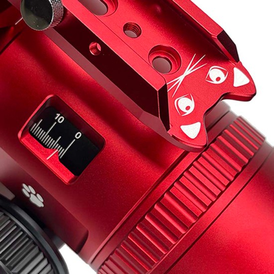 William Optics RedCat 61 WIFD f/4.9 Petzval Refractor Telescope - Red William Optics RedCat 61 WIFD f/4.9 Petzval Refractor Telescope - Red